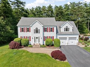 102 Saddleworth Way, Middleboro MA 02346