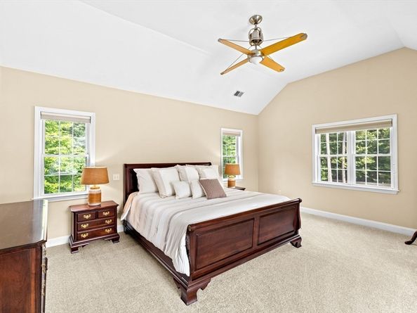 102 Saddleworth Way, Middleboro MA 02346