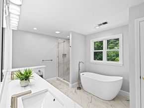 102 Saddleworth Way, Middleboro MA 02346