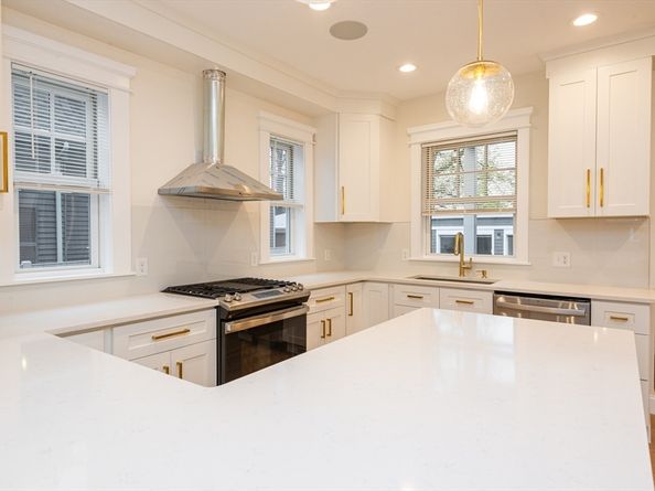 5 Woodside Street 51, Salem MA 01970
