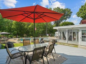 1084 Main St, Leominster MA 01453