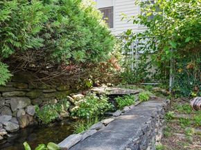 1084 Main St, Leominster MA 01453