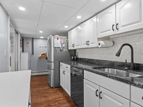 1084 Main St, Leominster MA 01453