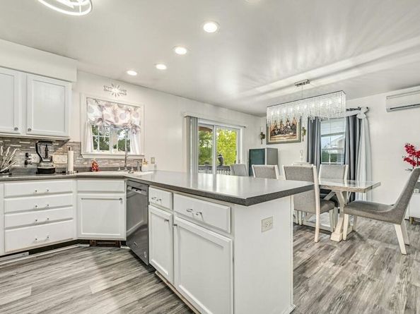 15 Jackson Rd, Webster MA 01570