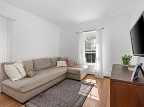 16 North St, Manchester MA 01944