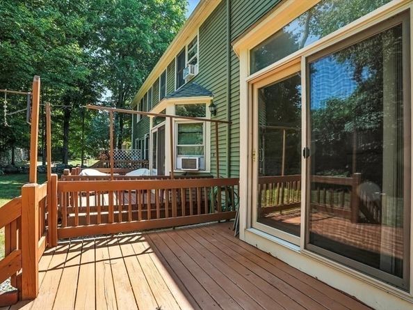 6 Fieldstone St 6, Upton MA 01568