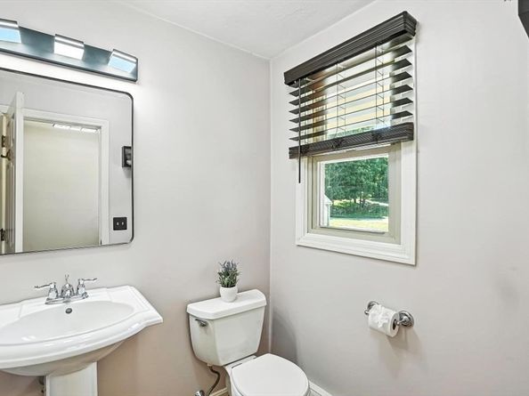 6 Fieldstone St 6, Upton MA 01568