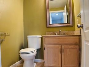 4 Rowe Ct 4, Boston MA 02131