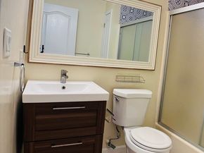 4 Rowe Ct 4, Boston MA 02131