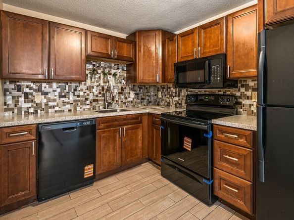 80 Stanton 18, Worcester MA 01605