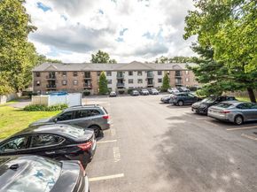 80 Stanton 18, Worcester MA 01605