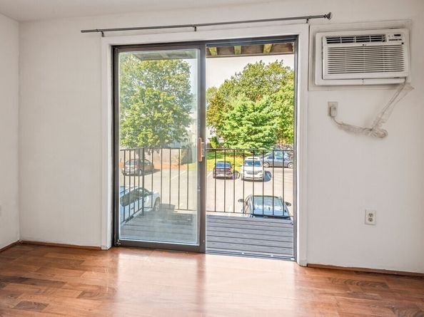 80 Stanton 18, Worcester MA 01605
