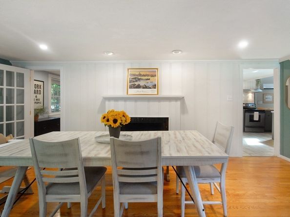 602 Potter Rd, Framingham MA 01701
