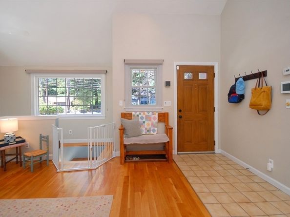 602 Potter Rd, Framingham MA 01701