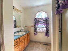 4 Marys Way 4, Lakeville MA 02347