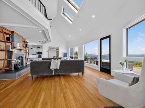 57 Harborview Rd, Hull MA 02045
