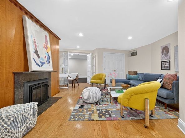 57 Harborview Rd, Hull MA 02045