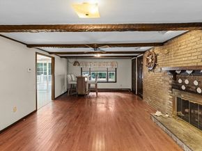 29 Old Powder House Road, Lakeville MA 02347