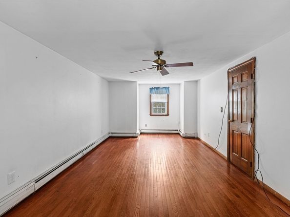 29 Old Powder House Road, Lakeville MA 02347