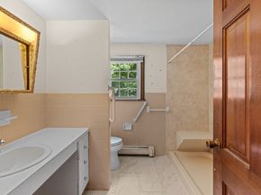 29 Old Powder House Road, Lakeville MA 02347