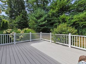 29 Old Powder House Road, Lakeville MA 02347