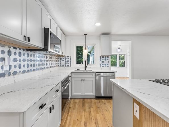 53 Cochato Park, Randolph MA 02368