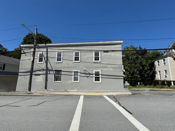 56 Whitcomb St, Webster MA 01570