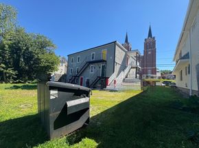 56 Whitcomb St, Webster MA 01570