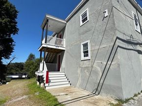 56 Whitcomb St, Webster MA 01570