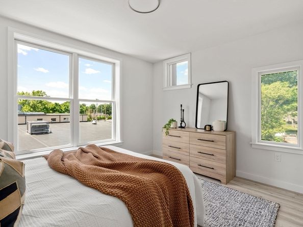 602 Canterbury 1, Boston MA 02131