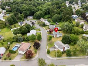 11 Rogers Cir, Braintree MA 02184