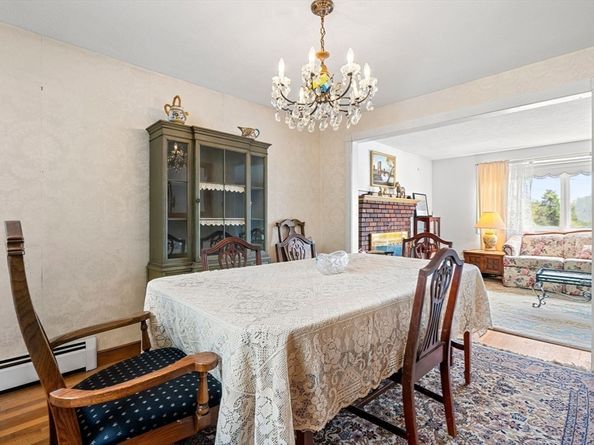 11 Rogers Cir, Braintree MA 02184