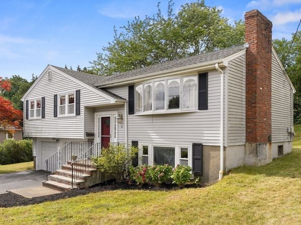 11 Rogers Cir, Braintree MA 02184