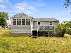 11 Rogers Cir, Braintree MA 02184