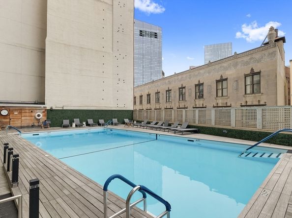 151 Tremont St 6H, Boston MA 02111