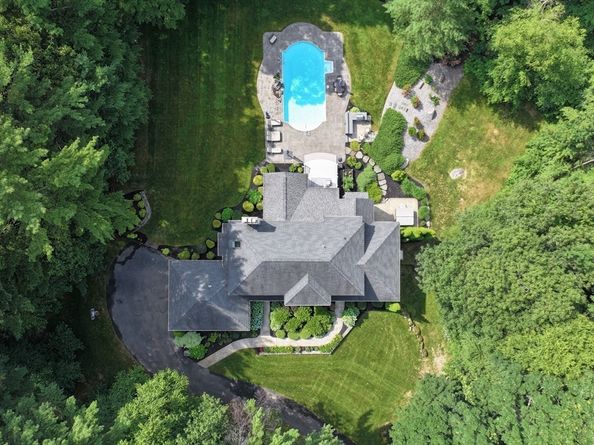 35 Woodstone Road, Northborough MA 01532