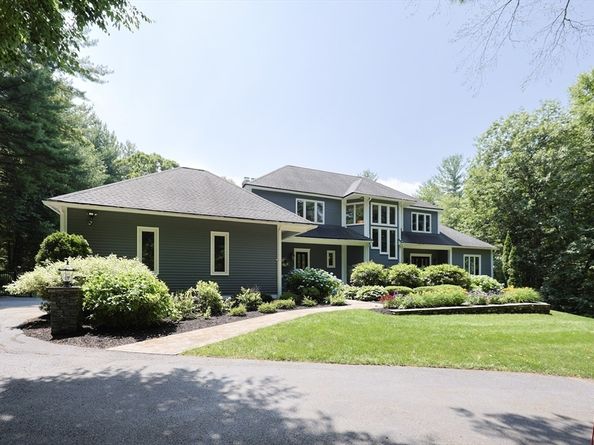 35 Woodstone Road, Northborough MA 01532