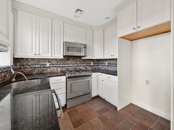 12 Quentin St, Quincy MA 02169