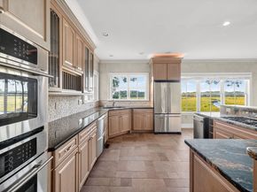 12 Quentin St, Quincy MA 02169