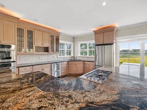 12 Quentin St, Quincy MA 02169