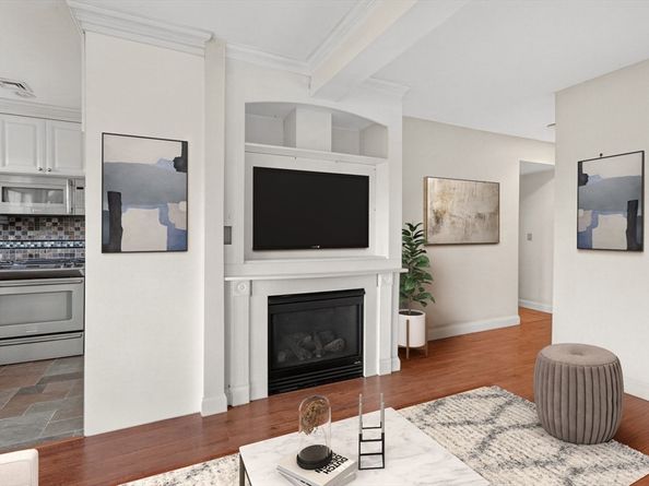 12 Quentin St, Quincy MA 02169
