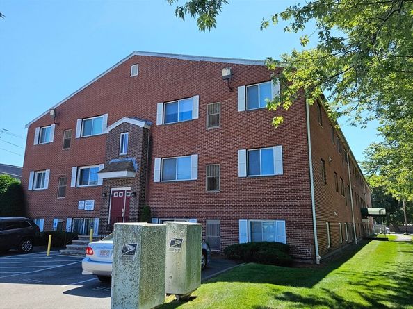 35 Prospect Street 215, Woburn MA 01801