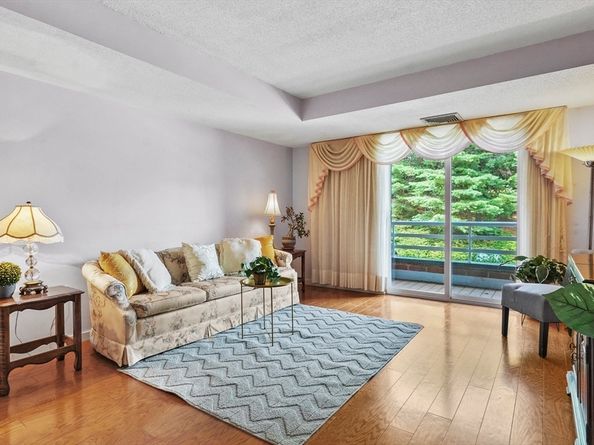 267 Place Lane 267, Woburn MA 01801