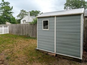 27 Doreen Way, Carver MA 02330