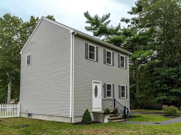 27 Doreen Way, Carver MA 02330