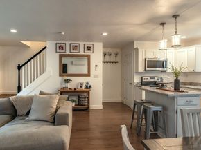 27 Doreen Way, Carver MA 02330
