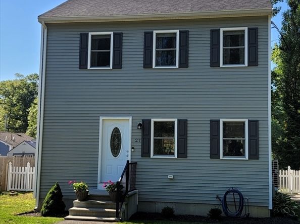27 Doreen Way, Carver MA 02330