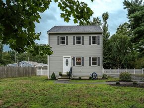 27 Doreen Way, Carver MA 02330