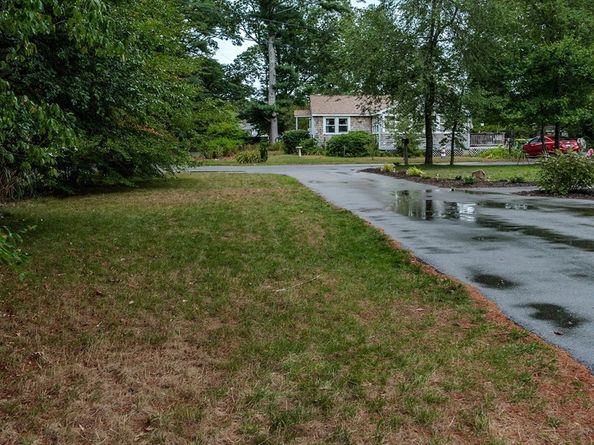 27 Doreen Way, Carver MA 02330