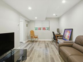 248 Webster St 248, Needham MA 02494